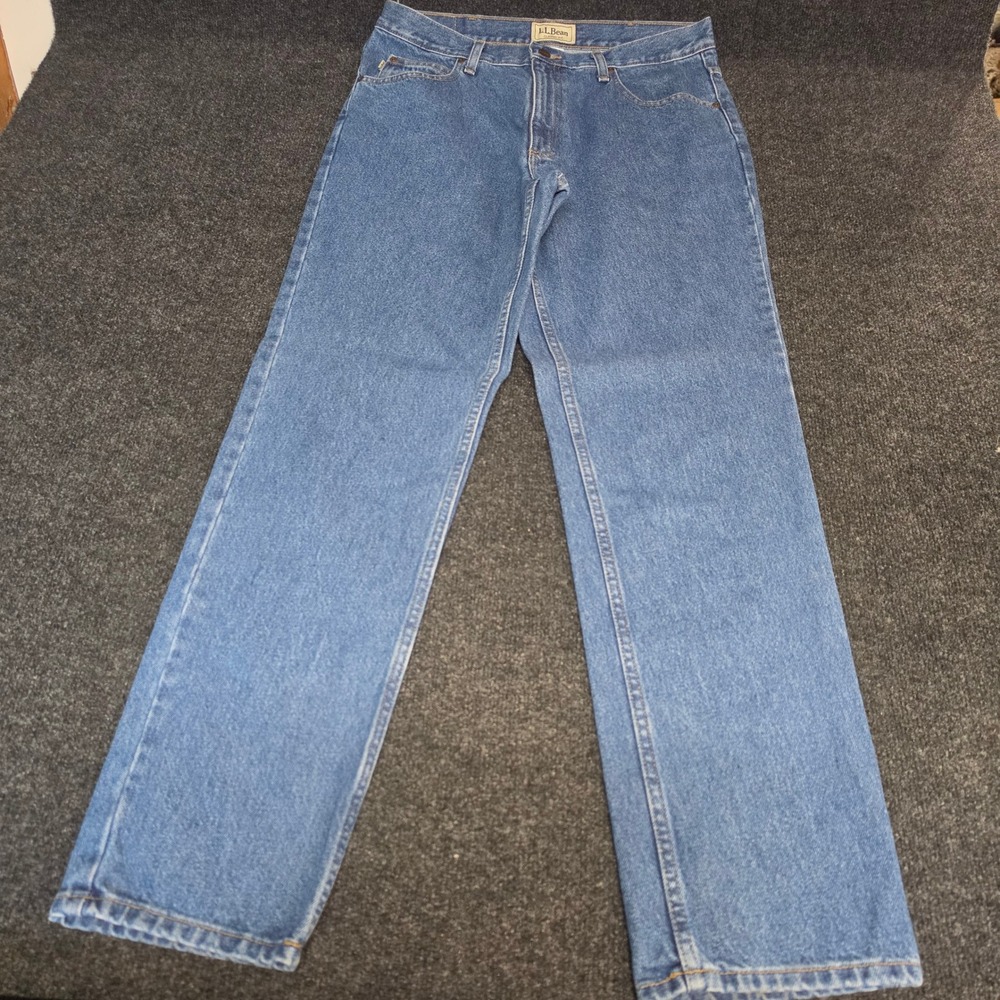 LL Bean Classic Fit Jeans Mens 34x32 Blue Denim Straight Leg Medium Wash 220626